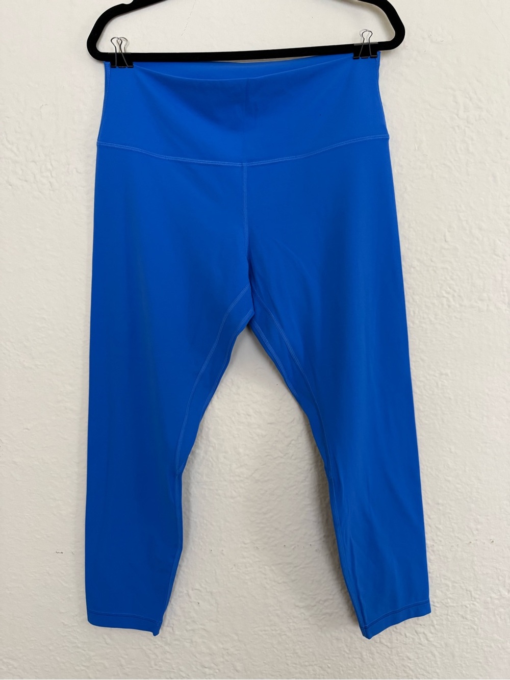 Lululemon Capri Leggings in Bright Blue